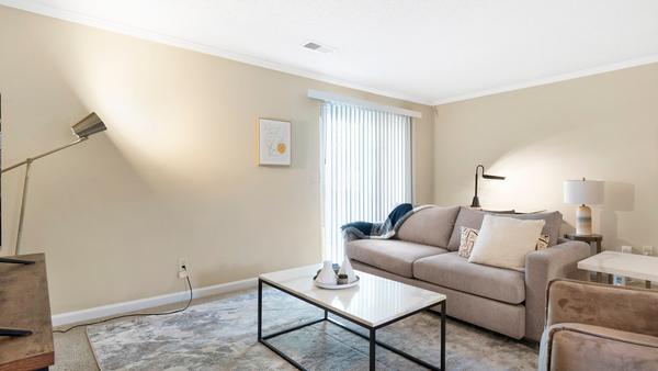 Rent South Wind Apartment Homes #615 in Franklin, TN - Landing