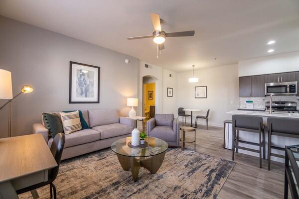 Rent Zone Luxe Apartments #2334 in Glendale, AZ - Landing