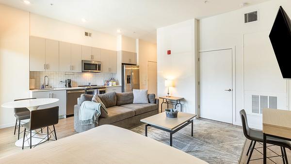 Rent Eleanor H16 #206 in Sacramento, CA - Landing