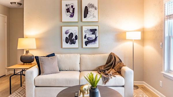 Rent The Arbours of Hermitage #207 in Nashville, TN - Landing