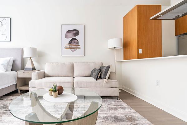 Rent 500 Lake Shore Drive #2605 in Chicago, IL - Landing