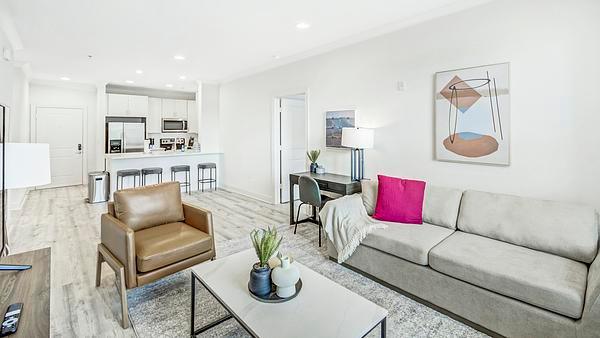 Rent The Hill At Eastbury #1840-432 in Homewood, AL - Landing