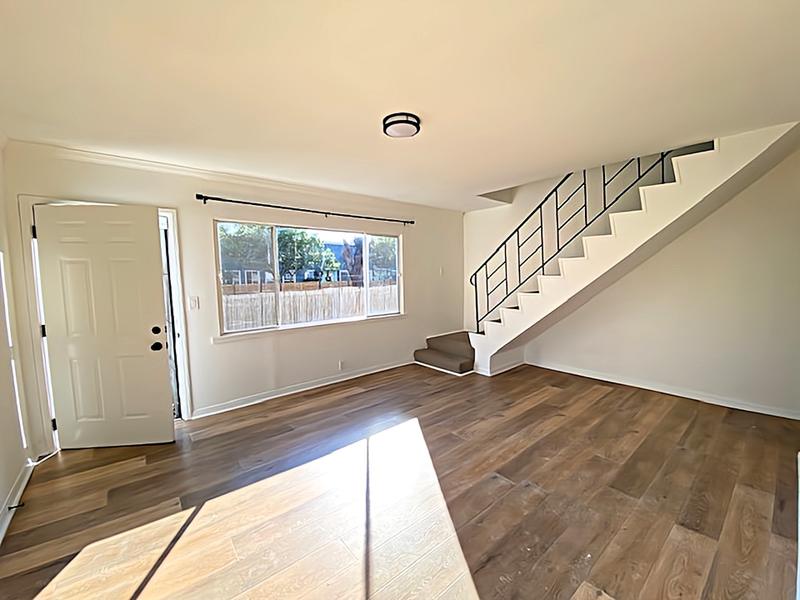 $2995/3415 S BRONSON AVE. #1--3BR, 2 BTH Townhouse Style, Renovated, Private. for Rent