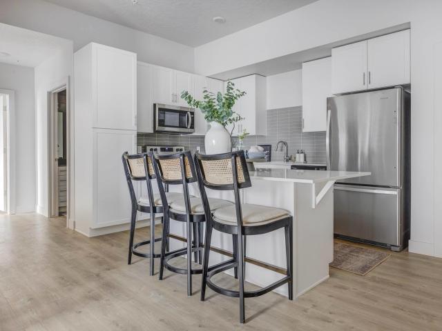 Lovely 1 BD 1 BA Available Today for Rent