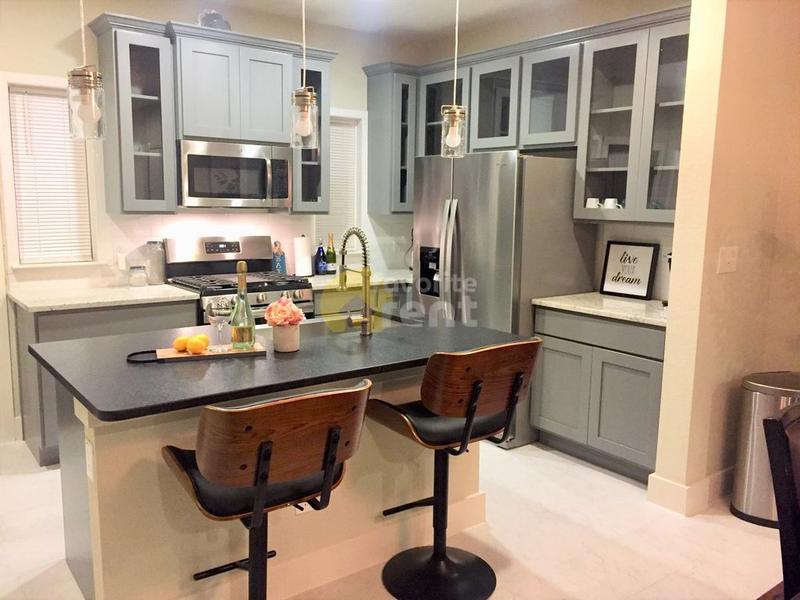 2 bedrooms townhouse Wyoming Street San Antonio for Rent