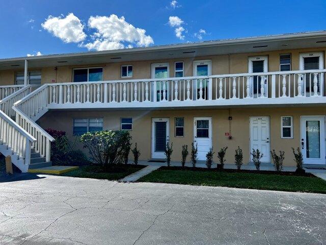 2 Bedroom 2 Bath In Boynton Beach FL 33435 for Rent
