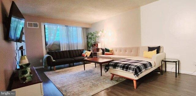 1 bedroom in Falls Church VA 22043 for Rent