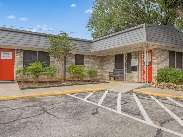 Fantastic 2BD 2BA Now Available $1285/Mo for Rent