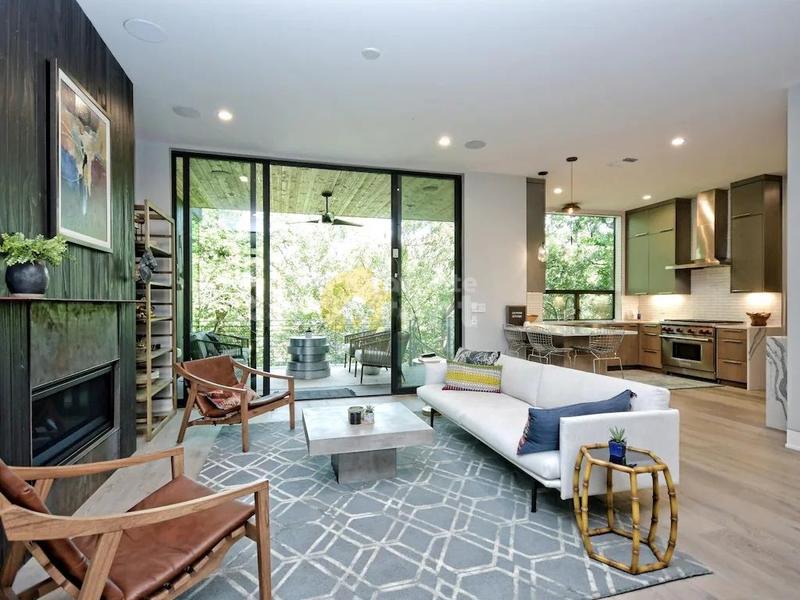 Luxury Urban 4 bedroom house with hot tub in Barton Heights, Austin for Rent