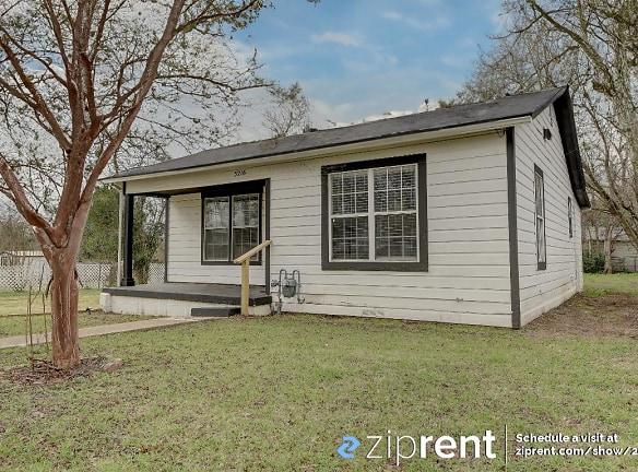 3216 N 16Th St - Waco, TX 76708 - Home For Rent