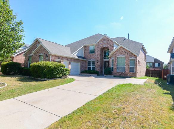 9605 Pinehurst Dr - Rowlett, TX 75089 - Home For Rent