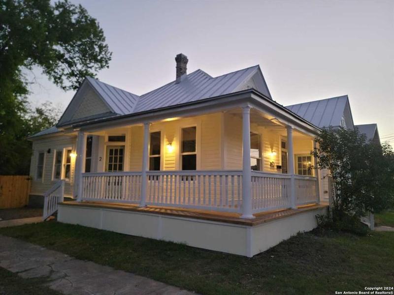 732 LAMAR ST #1, San Antonio, TX 78202-1265 for Rent