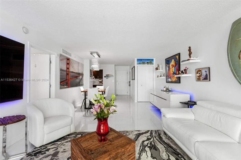 6917 Collins Ave Unit: 906 Miami Beach FL 33141 for Rent