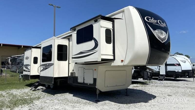 2019 Forest River Cedar Creek Hathaway 38flx 42ft for Sale