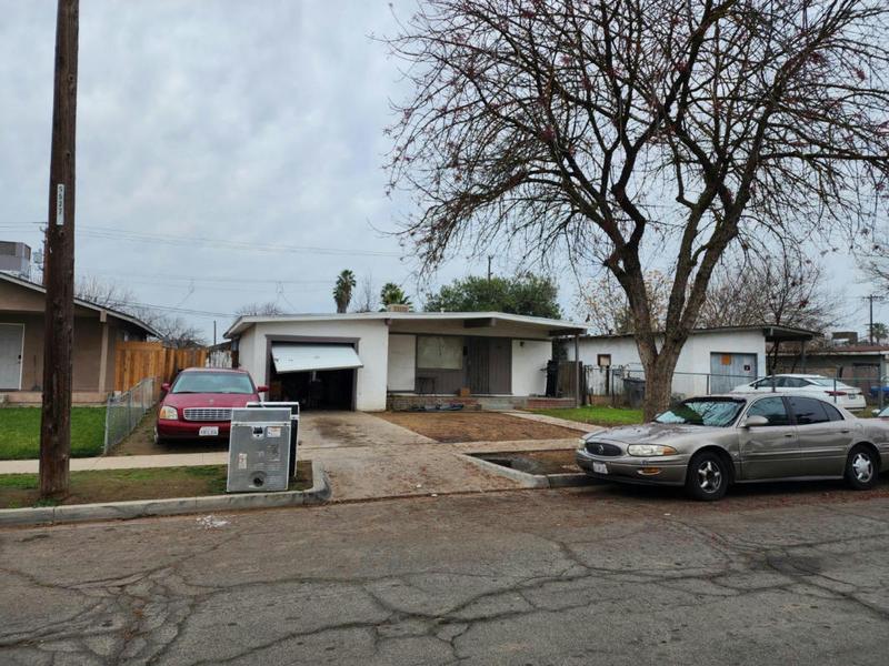 126 W STROTHER AVE, Fresno, CA 93706 Single Family Residence For Sale  MLS# 605500 for Rent