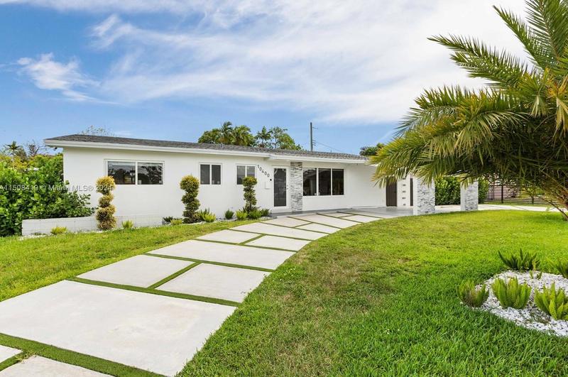 10400 SW 42nd St, Miami, FL 33165 - MLS A11508419 for Rent