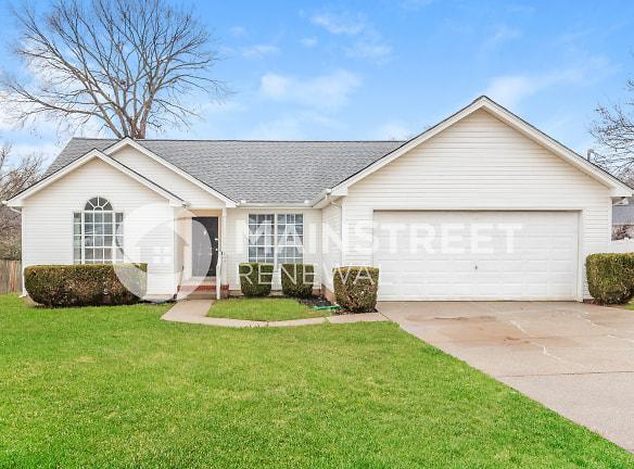 109 Hidden Forest Ln - La Vergne, TN 37086 - Home For Rent