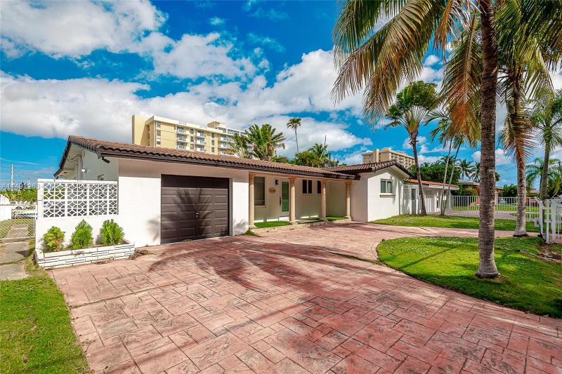 2125 Arch Creek Drive, North Miami, FL 33181 for Rent