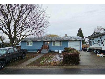 14th St E for Sale