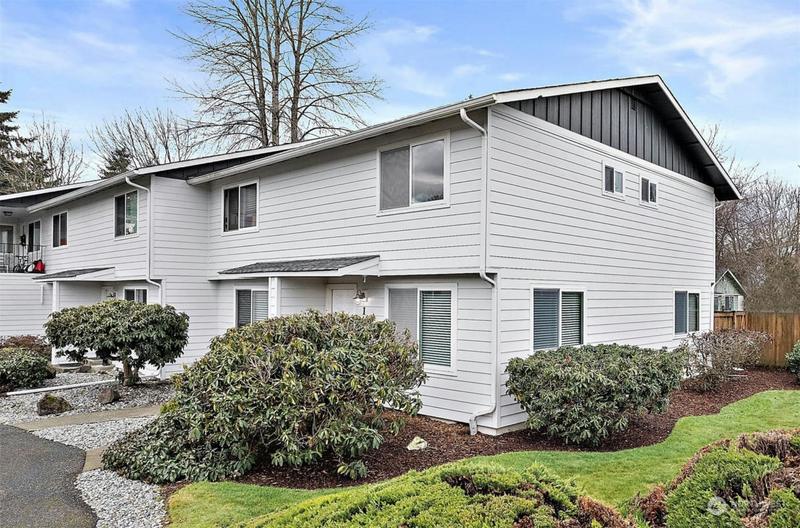 1016 9TH ST SE APT 1, Puyallup, WA 98372 Condominium For Sale  MLS# 2195432 for Rent