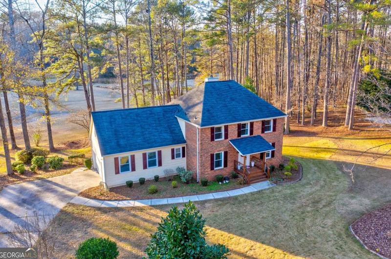 8 Landsdowne, Newnan, GA 30265 - MLS 20162442 for Sale