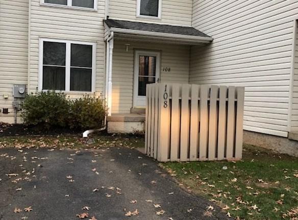 108 Pipers Pl - Chalfont, PA 18914 - Home For Rent