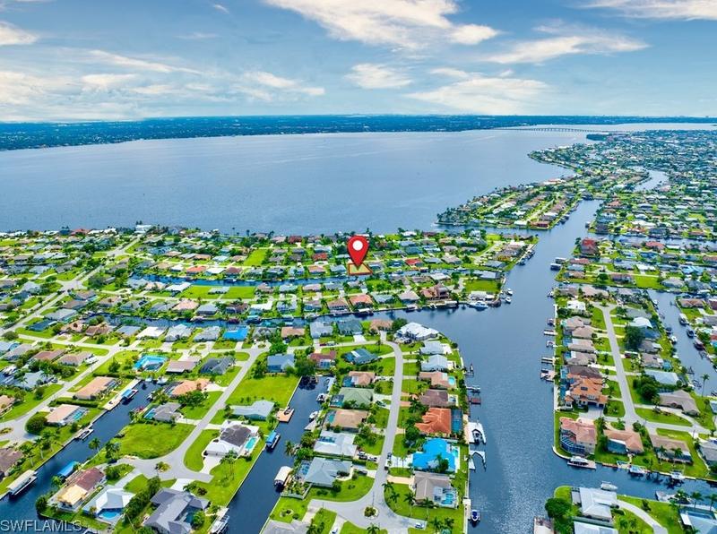 2227 SE 27th Terrace, Cape Coral, FL 33904 - MLS 223071866 for Sale