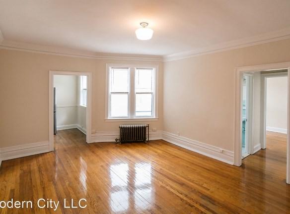 127 Seward Ave - Detroit, MI 48202 - Home For Rent