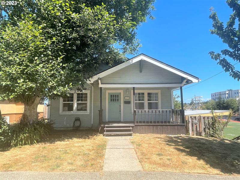 692 S 11TH ST, Coos Bay OR 97420 for Sale