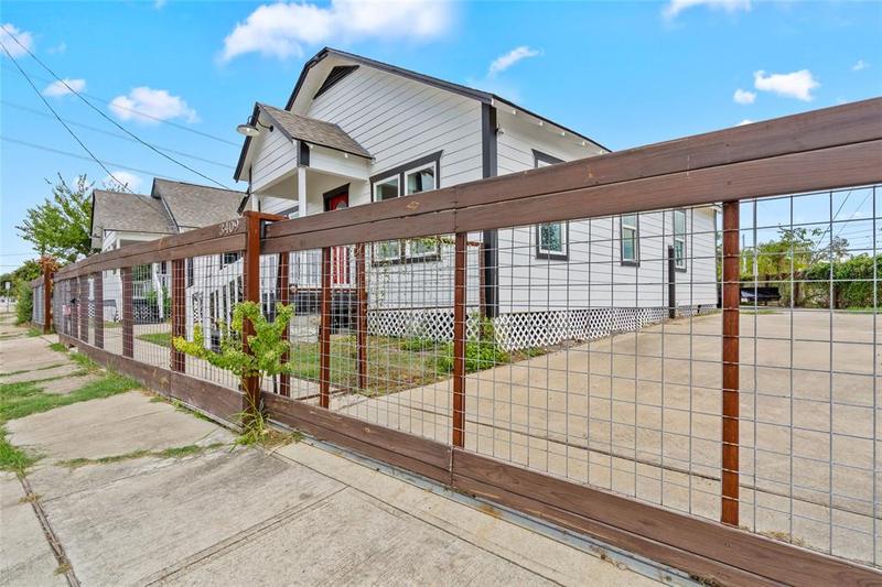 3409 Polk St St, Houston, TX 77003 for Rent