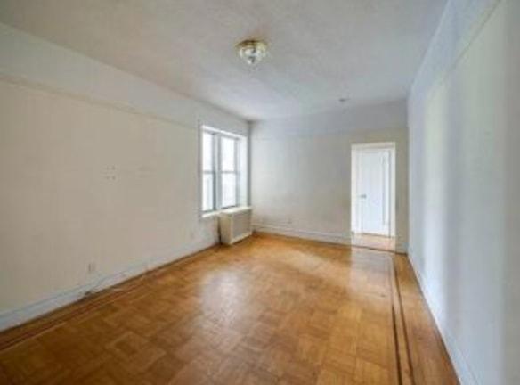 86-02 Park Ln S - Queens, NY 11421 - Home For Rent