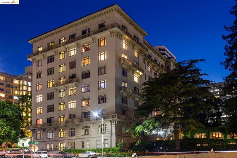 200 Lakeside Drive, Unit 401, Oakland, CA 94612 for Sale