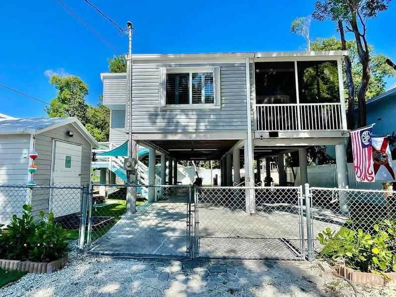 239 LIGNUMVITAE DR, KEY LARGO, FL 33037 Single Family Residence For Sale  MLS# 608718 for Rent