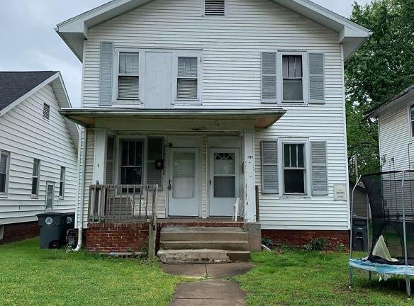 1109 E Powell Ave - Evansville, IN 47714 - Home For Rent