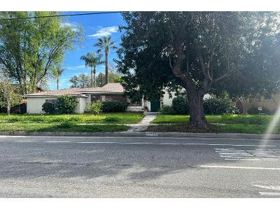 Oxnard St for Sale