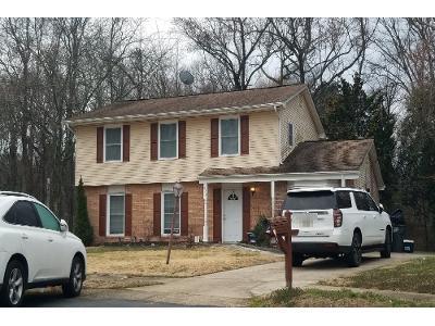Roxbury Ct for Sale