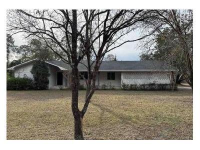 Woodlawn Dr for Sale