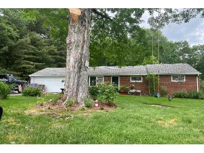 Greenwoods Rd for Sale