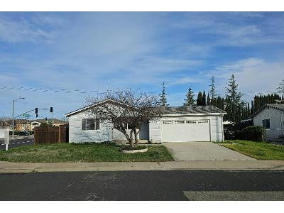 Del Monte St for Sale