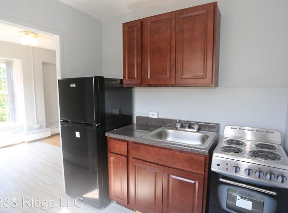 7333 N Ridge Blvd - Chicago, IL 60645 - Home For Rent