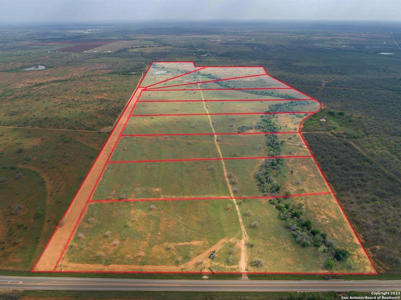 560 PR Goose Creek Ln, Jourdanton, TX 78026 for Sale