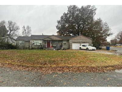B St NW for Sale