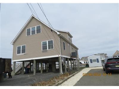 N Ensign Dr for Sale