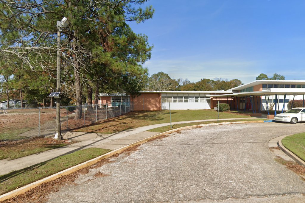 Pointe School