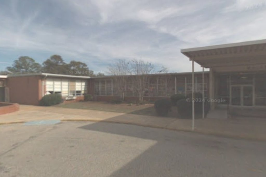 Holt Elementary School