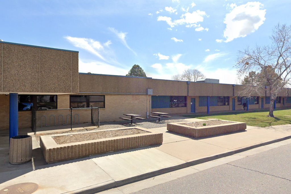 Lester R Arnold High School