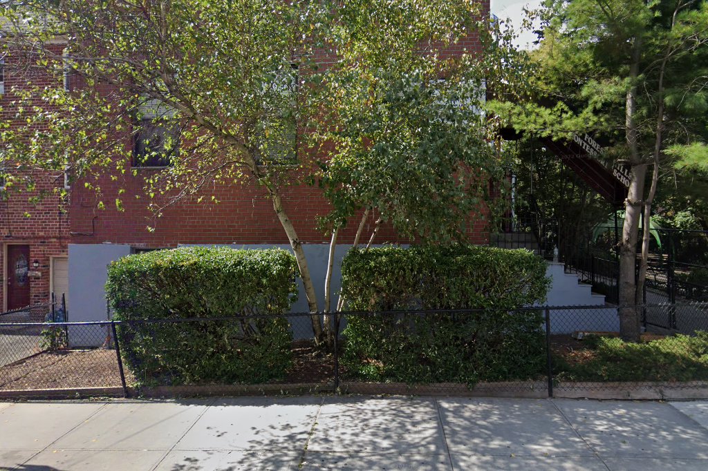 Forest Hills Montessori School