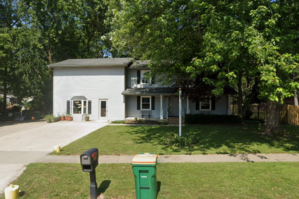 Montessori Schoolhouse