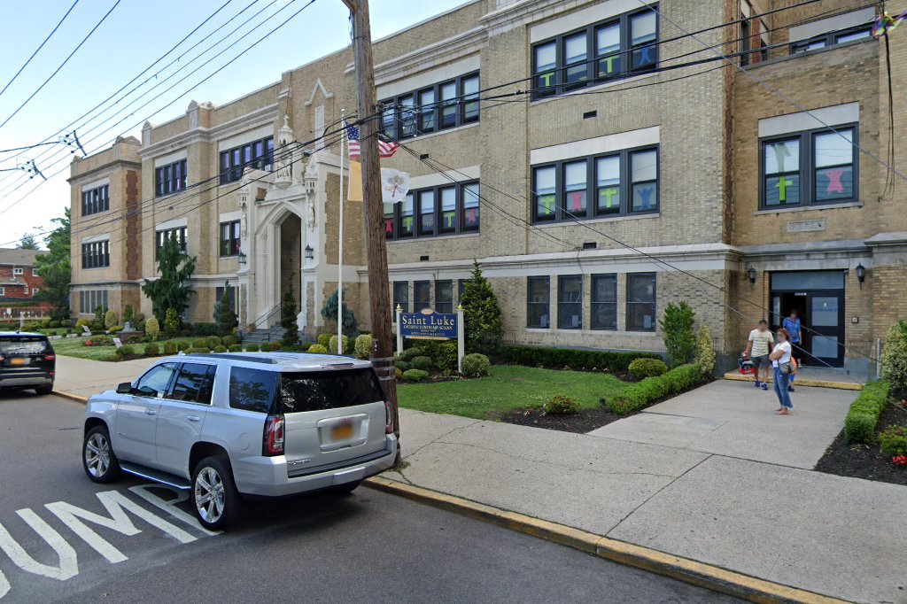 St. Luke's School