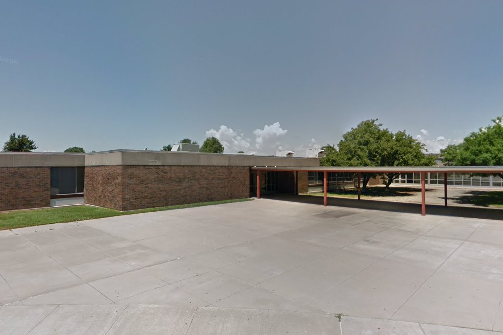 Taylorville Junior High School